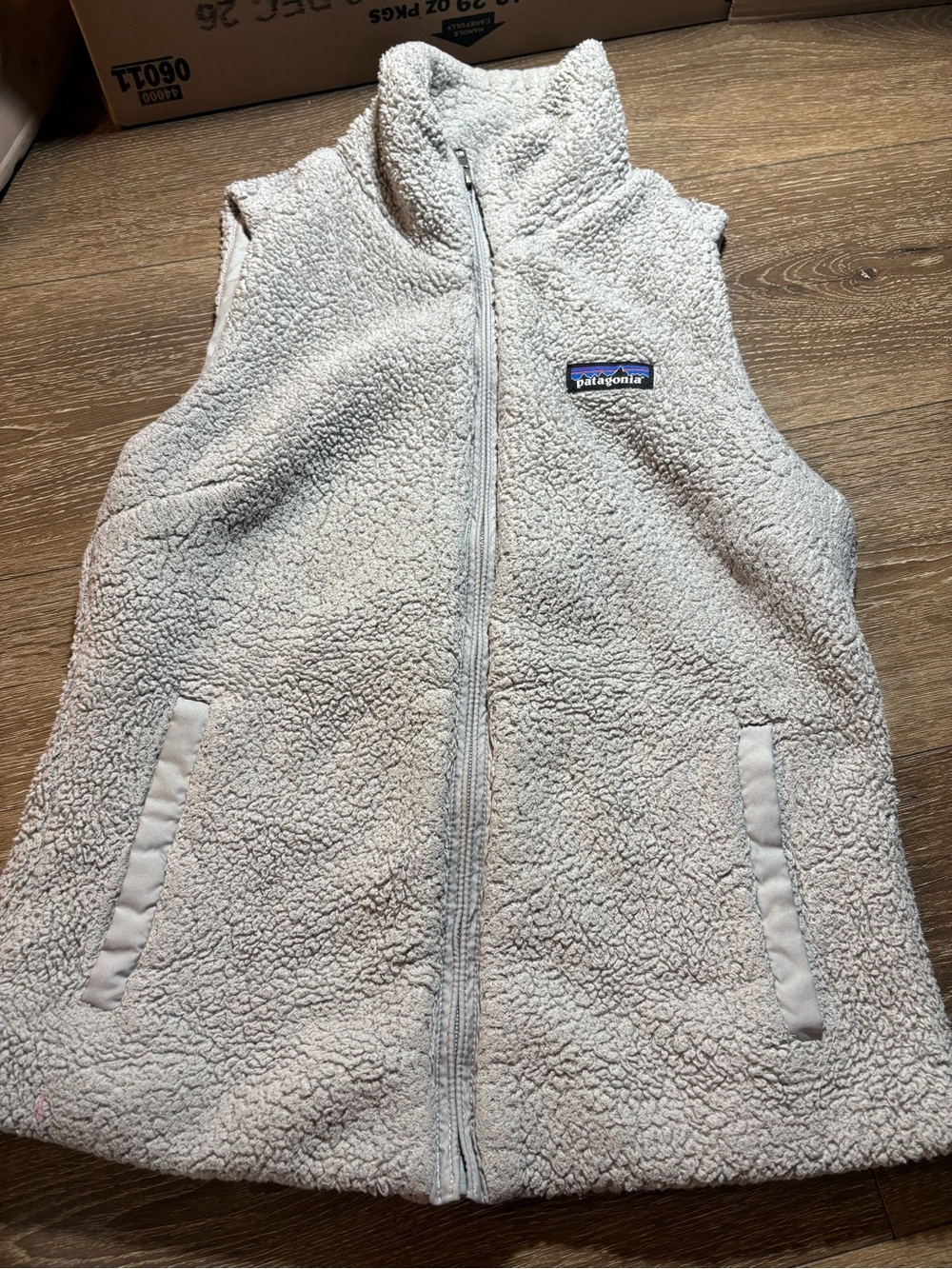 Patagonia Cream Sherpa Fleece Vest with Full Zip